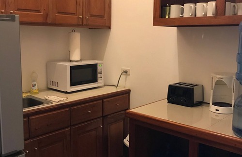 Belize City Apartment | Two double-bed with fully kitchen at Easy Inn