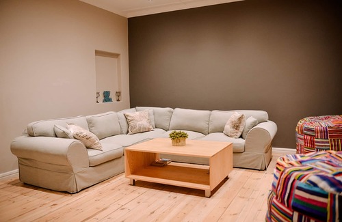 George House | Two Fat Owls Guesthouse