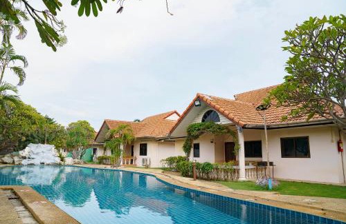 Si Racha House | Two Fifty Nine Resort 259 Resort