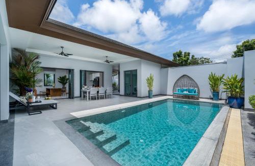 Choeng Thale Villa | Two Flamingo Villa 1
