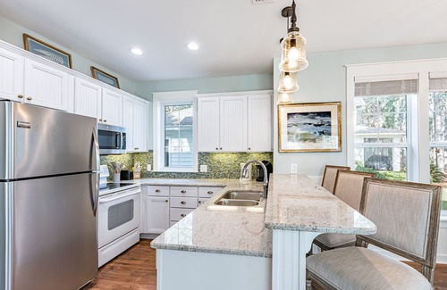 Laurel Grove House | Two Golf Carts Included ~ Private Porch ~ Family Friendly ~ Spacious Kitchen