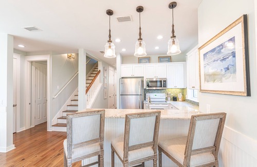Laurel Grove House | Two Golf Carts Included ~ Private Porch ~ Family Friendly ~ Spacious Kitchen