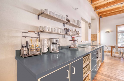 Government Camp Cabin | Two Government Camp Lodge's Hot Tubs, Room for the Whole Family!