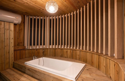 Beomil-dong Hotel | Two H Hotel