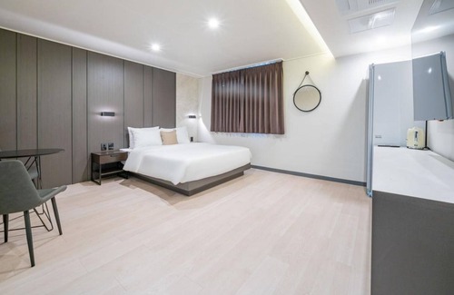 Beomil-dong Hotel | Two H Hotel