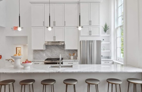 Central Business District Hotel | Two Luxe CBD Condos | Near French Quarter