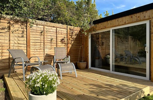 Boxgrove House | Two miles from Goodwood