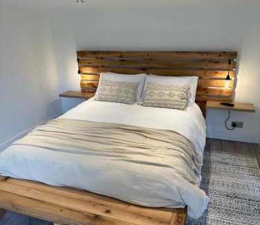 Boxgrove House | Two miles from Goodwood
