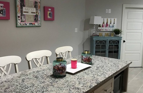 Oxford House | Two Miles from Ole Miss Campus! Beautiful, serene neighborhood!