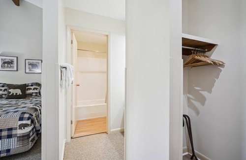 West Bridgewater Hotel | Two Queen Bed Standard Hotel room with outdoor heated pool 201