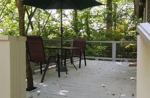 Brevard House | Two Rivers Cabins - The Dell