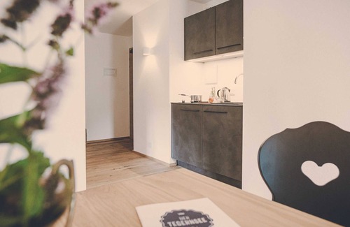 Tegernsee House | Two-room apartment Zwoats Dahoam - Der Lederer Hof - Boutique Hotel &