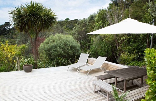 Onetangi Cottage | Two Rooms Onetangi - Onetangi Holiday Home