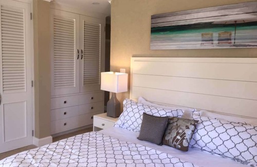 Chancery Lane Apartment | Two spacious 3 bedroom apartments in a safe and quiet neighbourhood.