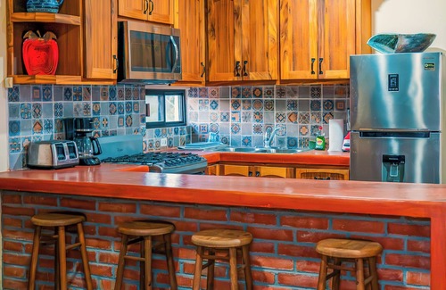 La Ventana House | Two-story Casa 2 Bedroom 1 Bath, PRIVATE POOL, Ocean Views & Rooftop BBQ area