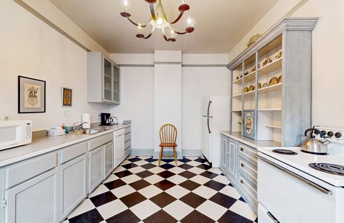 Coupeville House | Two-story duplex overlooking Puget Sound, steps to Fort Casey State Park