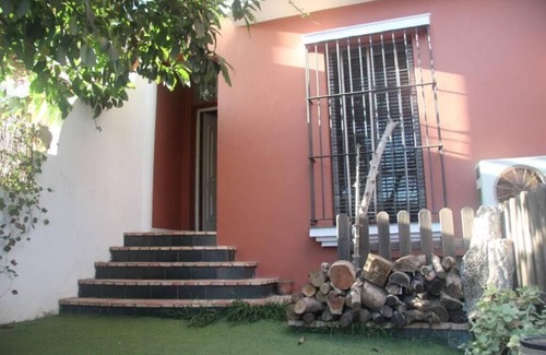 San Fernando House | Two-story house with garden and patio in a quiet area. Easy parking