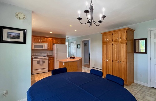 Waldoboro House | Two wonderful homes on the river with fast WiFi, furnished decks, grills & W/D