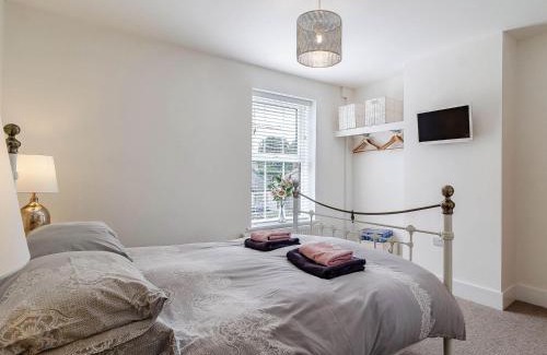 Holt House | Twoo Hoots