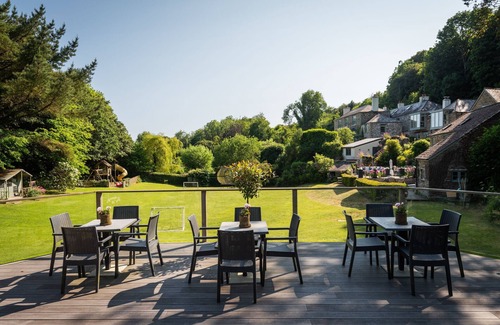 Kingsbridge Cottage | Twysden Cottage - a cottage that sleeps 6 guests in 3 bedrooms