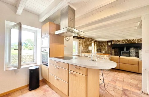 Ploeven Villa | Ty Anquer House - Beaches 2km away