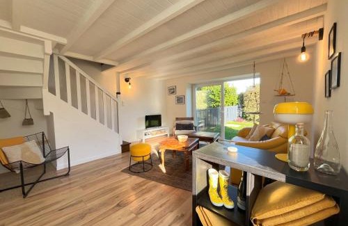 Cleder House | Ty Ar S Hisel 3 chambres pour 5 personnes, proche mer, parking