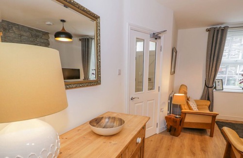 Manod Cottage | TY ARTHUR, pet friendly, luxury holiday cottage in Blaenau Ffestiniog
