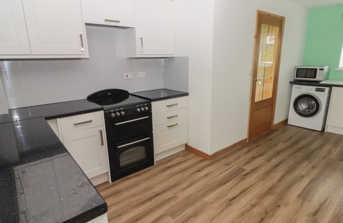 Efailwen Cottage | TY BECA, pet friendly, with a garden in Narberth