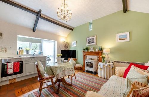 Gowerton House | Ty Cae Mawr - Oad