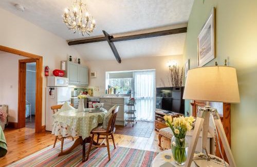 Gowerton House | Ty Cae Mawr - Oad