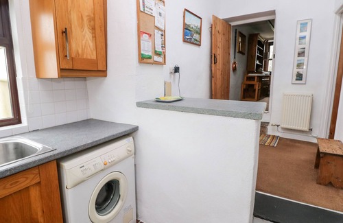 Haverfordwest Cottage | Ty Canol