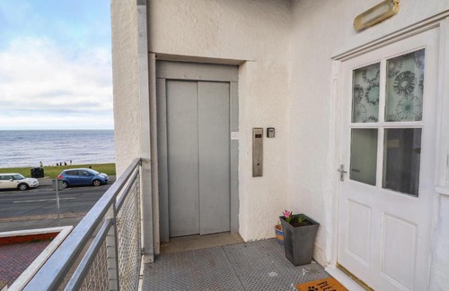 Rhyl Apartment | Ty Canol