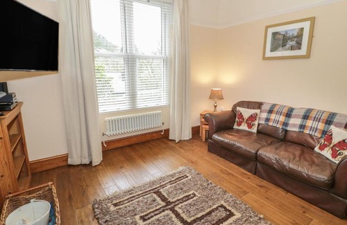 Gwynedd- Snowdonia House | Ty Capel
