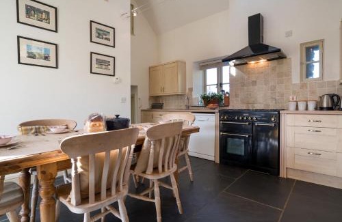 Eglwysbach House | Ty Cerrig
