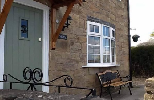 Nercwys Cottage | TY CERRIG, pet friendly, character holiday cottage in Nercwys