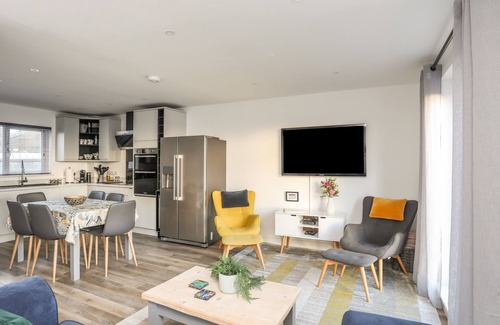 Criccieth House | TY COPR PERLOG, pet friendly, country holiday cottage in Criccieth