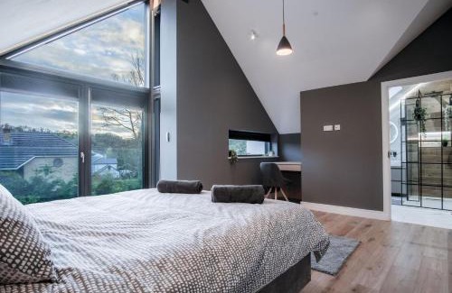 St. Florence House | Ty Cyfoes - Luxurious 4 Bedroom - St. Florence