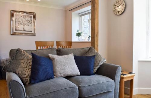 Rhuddlan House | Ty Draw