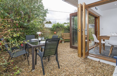Trefin Cottage | Ty Draw, Holiday Cottage Trefin, Sleeps 3, 2 bedrooms, bathrooms