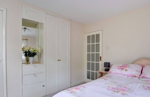 Machynlleth House | Ty Dulas - Two Bedroom House, Sleeps 5