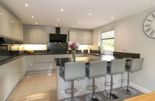 Matlock Cottage | Ty Gambo