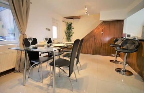 Plasnewydd Apartment | Ty Glas Mews by Property Promise