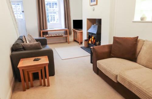 Beddgelert House | Ty Glyn
