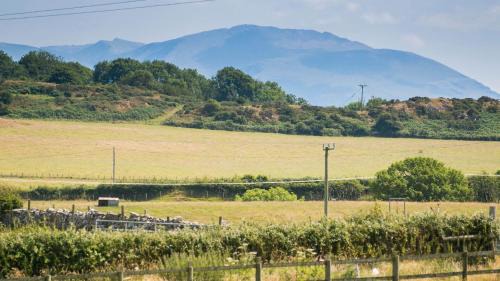 Pentraeth House | Ty Gwair