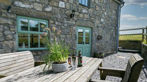 Pentraeth House | Ty Gwair