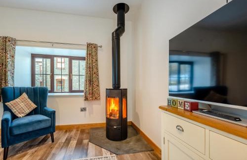 Lampeter House | Ty Gwair - Uk41512