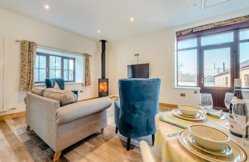 Lampeter House | Ty Gwair - Uk41512
