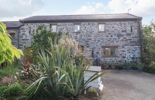 Beaumaris House | Ty Gwennol