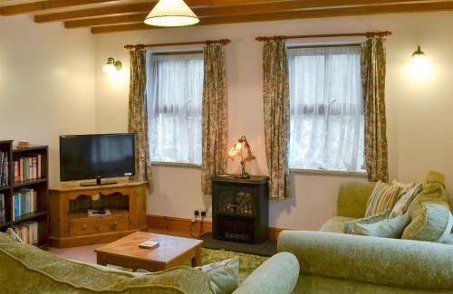 Llanbedrgoch House | Ty Gywn