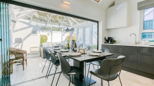 Rhosneigr House | Ty Haf